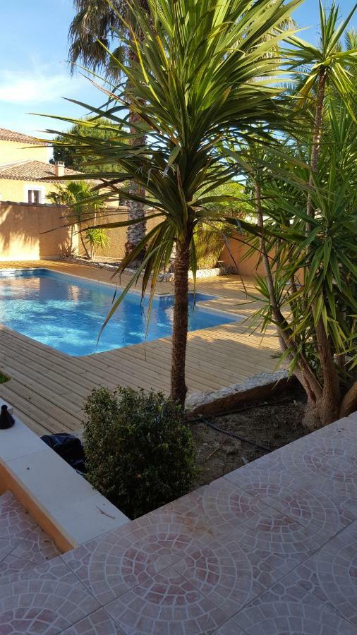 Maison Les Pins Aigues-Mortes Εξωτερικό φωτογραφία